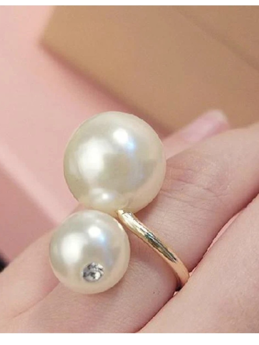 Elegant Dubble Faux Pearl Ring with Crystal Accent